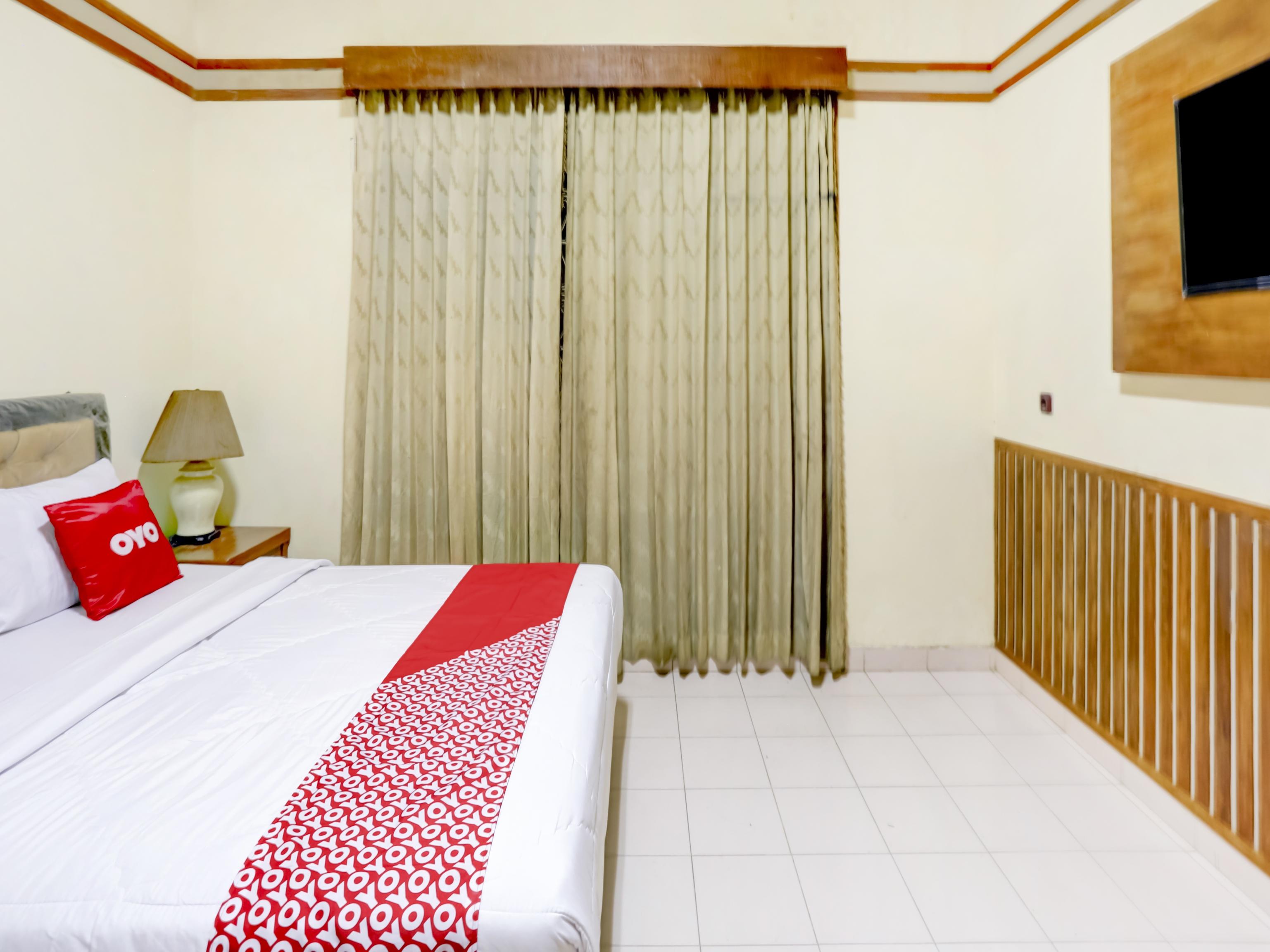 Oyo 90066 Tobana Pejaten House Джакарта Экстерьер фото
